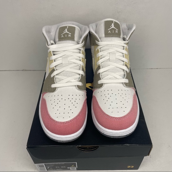 Nike Air Jordan 1 Retro Mid SE GS “Pastel/Grind” NEW 2022 - Picture 2 of 4